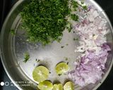 पावभाजी (pav bhaji recipe in marathi) रेसिपी स्टेप 7 फोटो 
