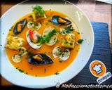 Foto del passaggio 5 della ricetta Vellutata di zucca e patate con frutti di mare