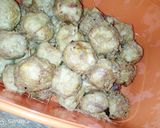 A picture of step 3 of Yam balls😋😋.