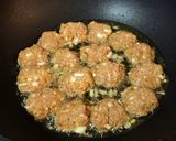 Foto langkah ke 3 dari resep Beef Burger with Dynamite Sauce Mozaru (baked rice).