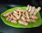 આથેલી લીલી હળદર (Atheli Lili Haldar Recipe In Gujarati) રેસીપી સ્ટેપ1ફોટો