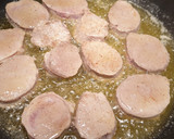 Foto del paso 1 de la receta: Medallones de solomillo en salsa