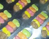 Foto langkah ke 4 dari resep Lidah Kucing Rainbow.