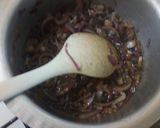 A picture of step 3 of Caramelized Onions.