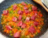 Foto del paso 3 de la receta: Pisto con solomillo de cerdo
