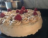 Foto del paso 4 de la receta: Torta de buzcochuelo con mousse y frutilla