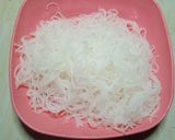 Foto langkah ke 1 dari resep 91. Bihun Goreng Sosis dan Ayam.