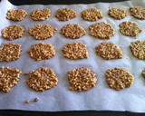 Foto del paso 1 de la receta: Galletas muy fáciles de hacer con almendras y azúcar moreno