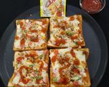 A picture of step 2 of Bread Pizza.