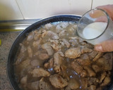 Foto del paso 7 de la receta: Solomillo de cerdo al Pedro Ximénez con frutas pasas