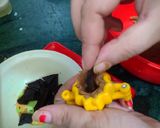 A picture of step 5 of Lava chocolate biscuit modak.