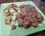 Foto del paso 3 de la receta: Bondiola de cerdo en paellera con papas rústicas