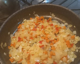 Foto del paso 1 de la receta: Hamburguesas de garbanzos, lentejas y cebollas 🍔🧅🫛🧄🍌🔥