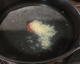 Foto del paso 1 de la receta: Arroz con pimientos y apio
