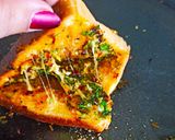 चीज़ गार्लिक ब्रेड टोस्ट (Cheese Garlic Bread Toast Recipe In Hindi) रेसिपी चरण 4 फोटो