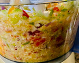 Foto del paso 3 de la receta: REVUELTO DE VEGETALES DE ESTACIÓN (TIPO TORTILLA)🧅🫑🥒🫑🍅