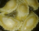 Foto langkah ke 9 dari resep Karipap Pusing/CurryPuff/ Pastel Malaysia.