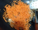 Foto langkah ke 2 dari resep Lumpia Tauge wortel Ebi.