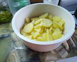 Foto del paso 1 de la receta: Canastitas de papas, rellenas de carne picada