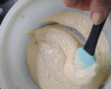 Foto del paso 1 de la receta: Budín de coco relleno con dulce de leche y chips