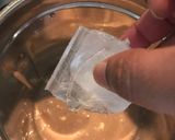 A picture of step 2 of Chocolate Lassi.
