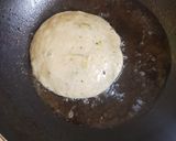 A picture of step 4 of Matar ki kachori.