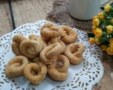 Foto langkah ke 8 dari resep Karak Kaliang Talua/Kue Gelong.