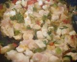 Foto del paso 3 de la receta: Canastitas de calabaza y pollo, con arroz con queso