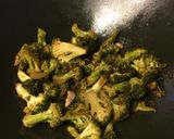 Foto del paso 3 de la receta Cazuelita ibérica de Quinoa 🌶🥦