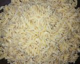 A picture of step 2 of Beef Curl macaroni.