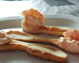 Foto del paso 6 de la receta: Cucharilla de hojaldre con ensaladilla de marisco