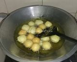 Foto langkah ke 5 dari resep Donat Malas.