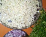 A picture of step 1 of Cauliflower Paratha.