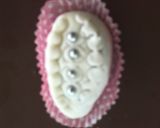 A picture of step 6 of Dates filled with almond fudge.