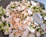 Foto del passaggio 6 della ricetta 🐔Pollo al Limone con Zucchine e Mandorle Croccanti🥒🥜