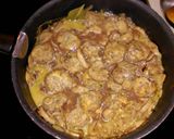 Foto del paso 9 de la receta: Albóndigas al horno rellenas de jamón con salsa de champiñones