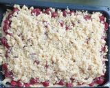 A picture of step 11 of Sour cherry bread pie.