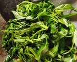 Foto langkah ke 3 dari resep Cah Kangkung Tauco.