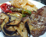 Foto del paso 8 de la receta: Bistec de ternera añojo con verduras salteadas y patatas fritas