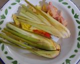 Foto langkah ke 2 dari resep Soto Ayam Mudah dan Spesial.