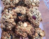 A picture of step 4 of Crunchy cookies with cashew nuts and cranberries 🍪.