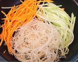 Hình bước làm 1 của món Miến xào rau củ