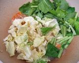 Foto langkah ke 2 dari resep Tumis Sayur Saos Tiram.