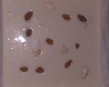 A picture of step 4 of Semolina cake.
