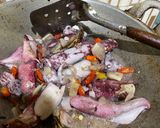 Foto langkah ke 4 dari resep Cumi hitam masak saos tiram.