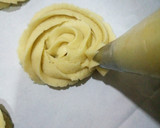 A picture of step 5 of Melting moments cookies.