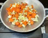 Foto langkah ke 4 dari resep Tumis Wortel with Kembang Kol.