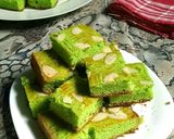 Foto langkah ke 7 dari resep Lekker Holland Pandan a.k.a Boterkoek.