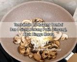 Foto langkah ke 10 dari resep Salmon steak with creamy mushroom sauce.