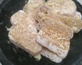 Foto langkah ke 3 dari resep Tempe Goreng Bawang Putih.